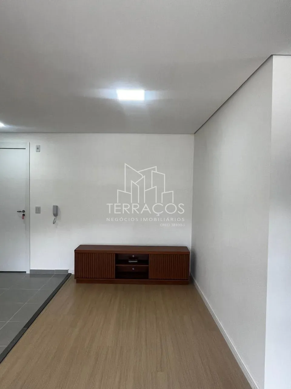 Varanda — apartamento de 2 quartos 54m² locação em Jardim Carolina, Jundiaí SP R$ 2.800