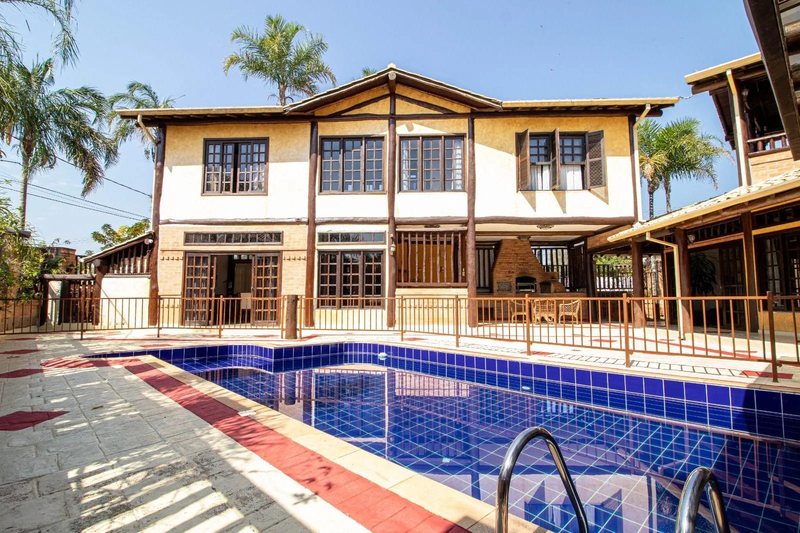 asa de Alto Padrão 717 m² A/C 3 suites e 6 vagas de carros na Malota - Jundiaí