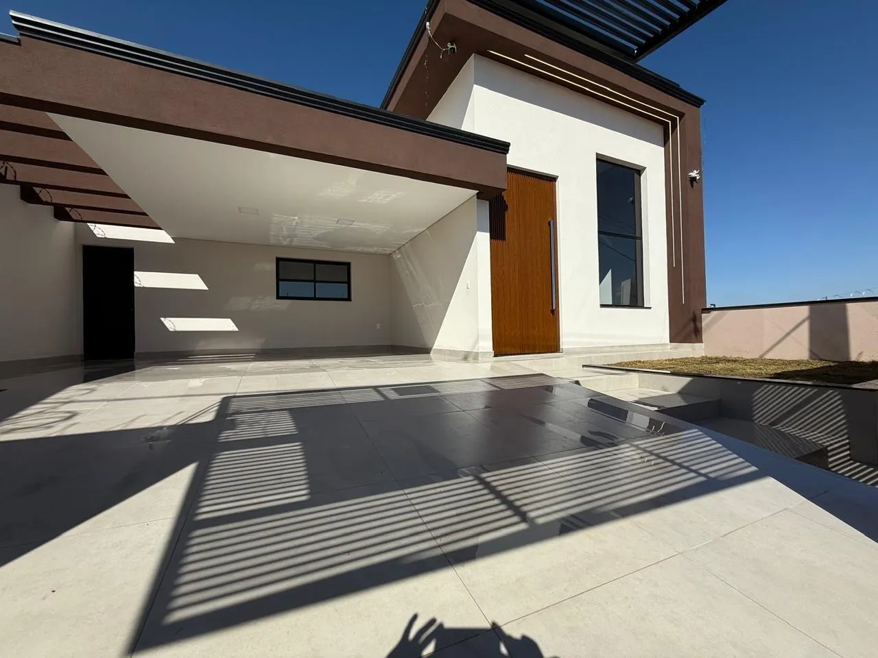 Casa Nova com 3 dormitórios à venda, 245 m² por R$ 1.200.000 - Jundiaí/SP