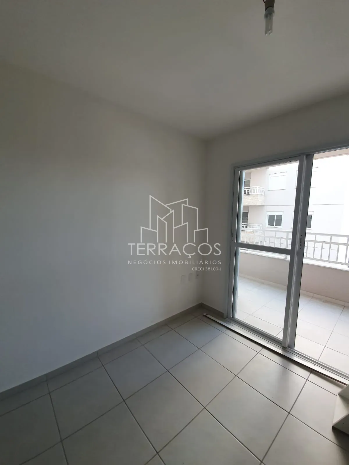 Varanda — apartamento de 2 quartos 66m² locação em Jardim Guanabara, Jundiaí SP R$ 3.390