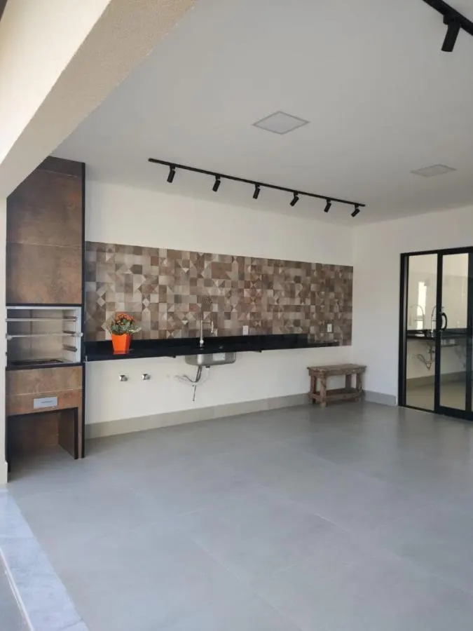 ÓTIMA CASA TÉRREA NOVA A VENDA NO CONDOMÍNIO VILLAGIO AZZURE EM ITUPEVA SP — foto 3