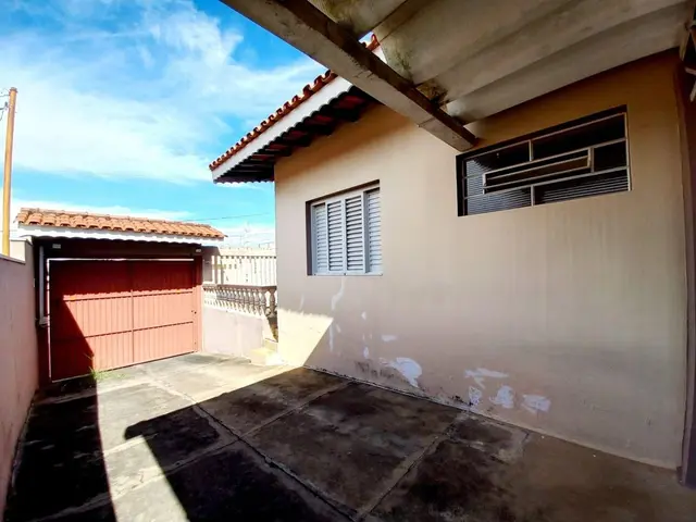 Vende casa com edicula - Caxambu - Jundiai - SP.