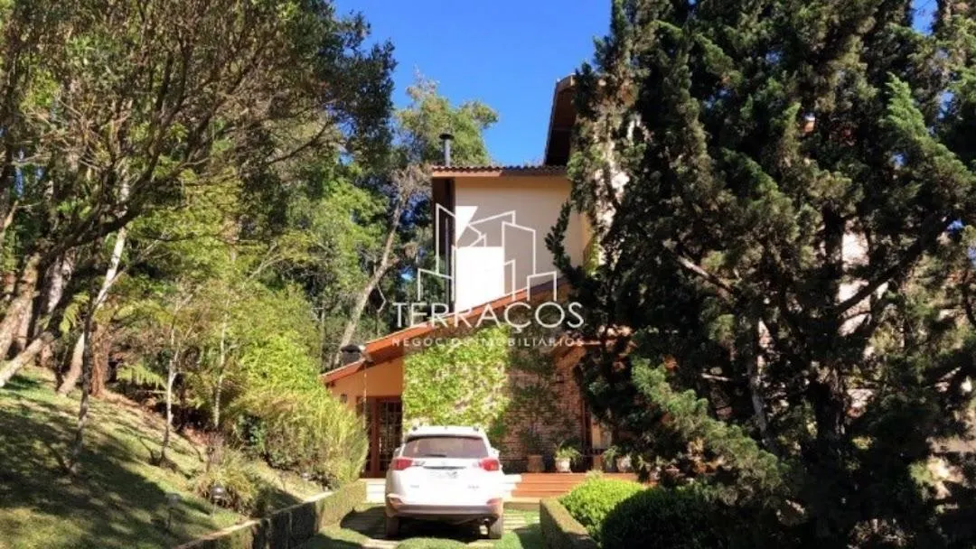 MAGNÍFICA CASA DE INVERNO À VENDA NA CHARMOSA CIDADE DE MONTE VERDE EM MG — foto 2