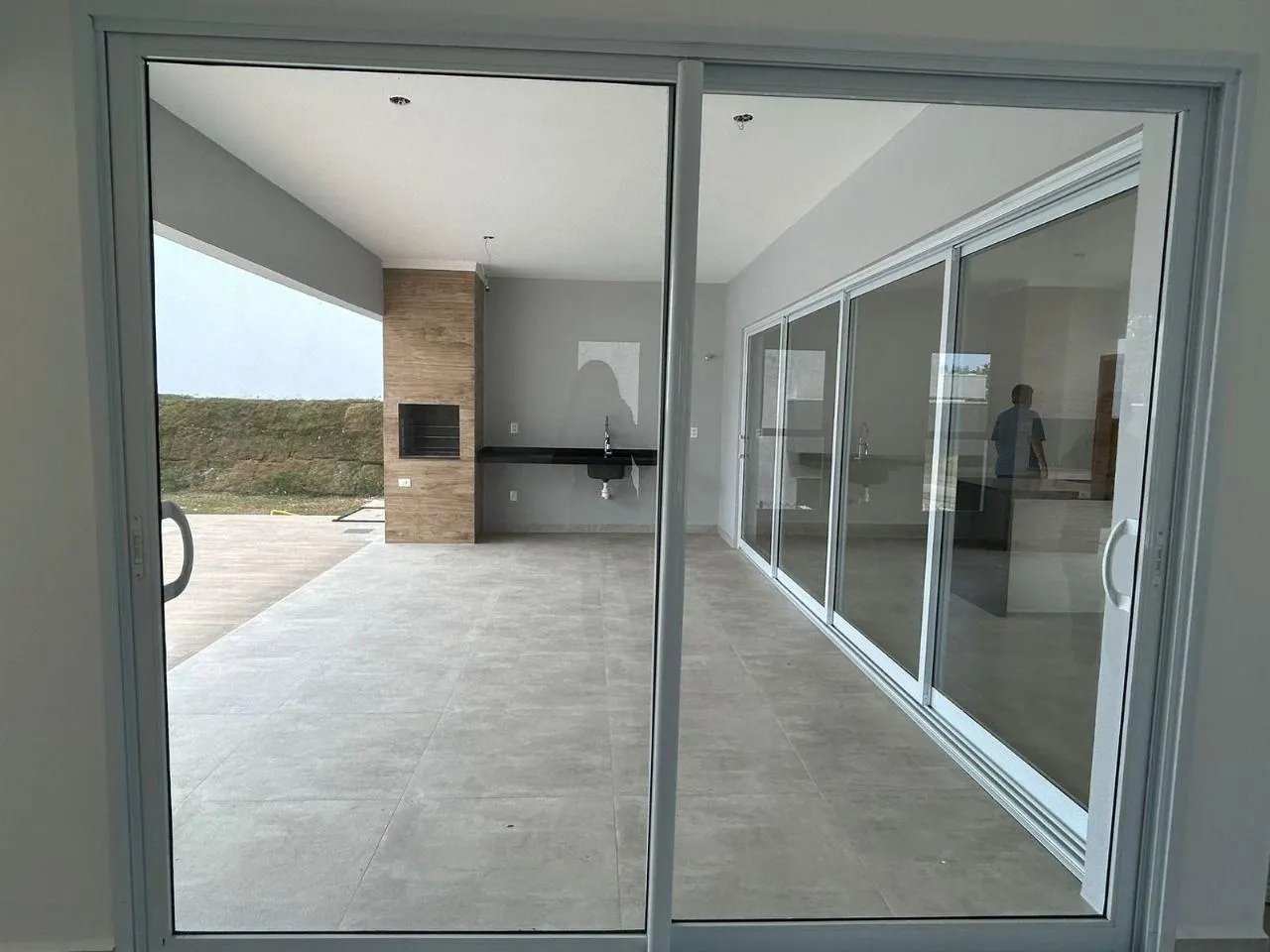 VIDA REAL COUNTRY CLUB, MODERNA CASA TÉRREA RECÉM CONSTRUÍDA À VENDA COM PISCINA PRIVATIVA, ITUPEVA SP — foto 3