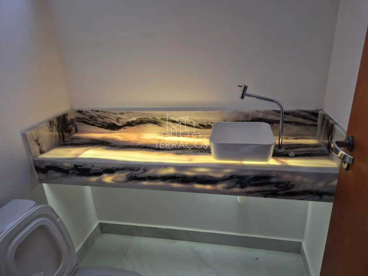 Área externa — casa de 3 quartos 230m² venda em jardim Patelli, Itupeva SP R$ 1.750.000