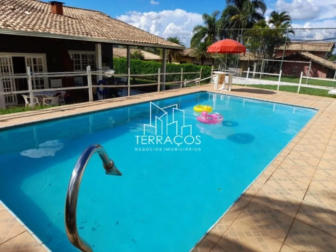 CASA TÉRREA À VENDA NO CONDOMÍNIO VILLAGE ÁGUAS DE SANTA ELISA EM ITUPEVA SP, COM PISCINA E CHURRASQUEIRA