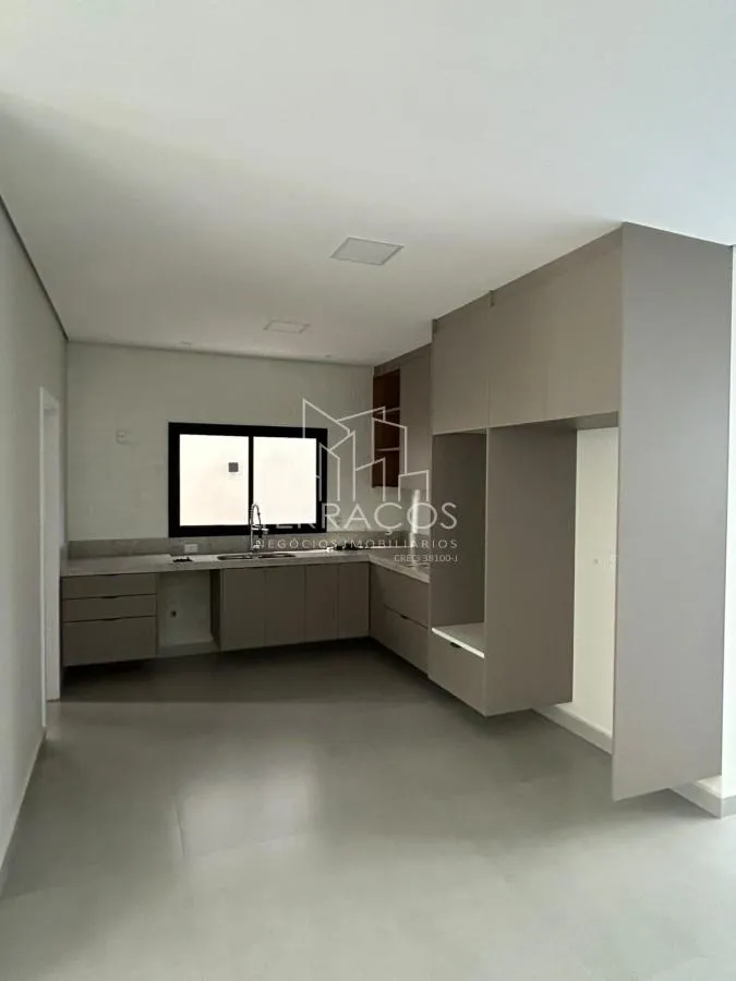 Garagem — residential / sobrado de 4 quartos 242m² venda em Jardim Ermida I, Jundiaí SP R$ 1.960.000