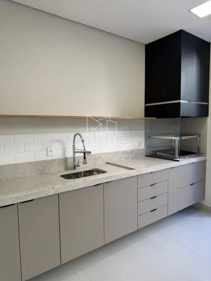 Varanda — residential / sobrado de 4 quartos 242m² venda em Jardim Ermida I, Jundiaí SP R$ 1.960.000