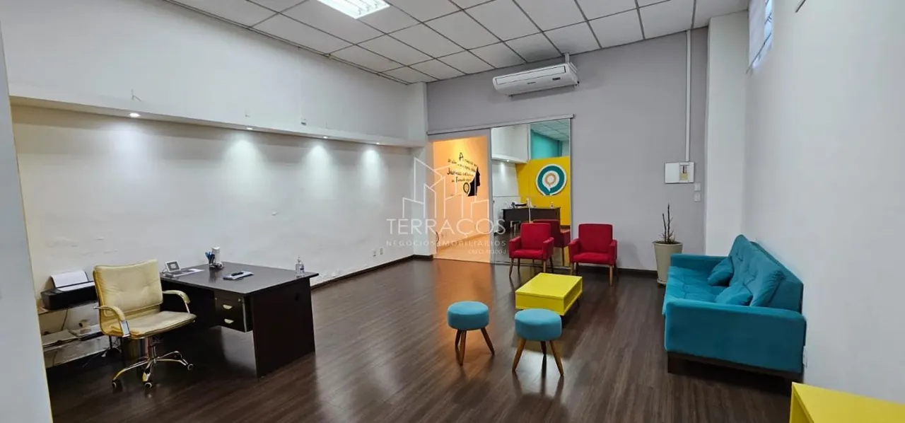 CASA COMERCIAL EM RUA DE BOA VISIBILIDADE-277 M²-LOCAÇÃO-JUNDIAÍ/SP — foto 2