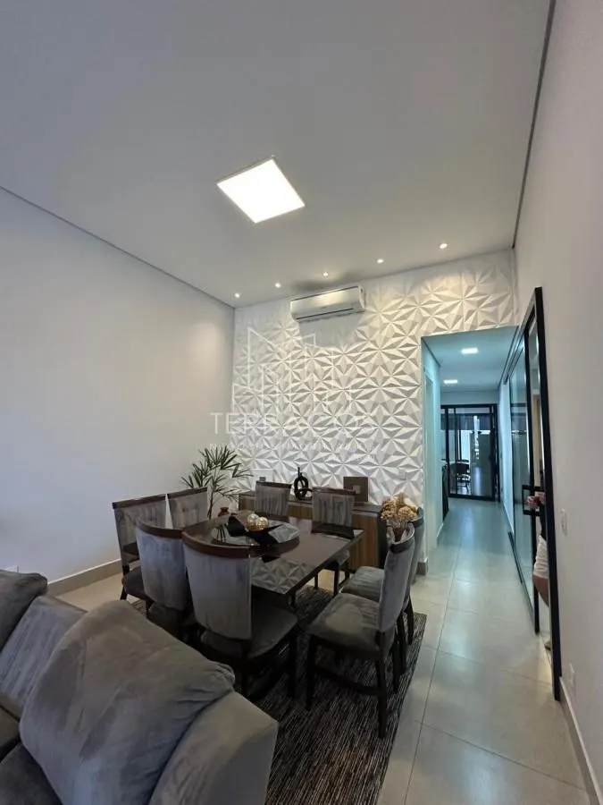 CASA À VENDA OU PERMUTA COM 3 DORMITÓRIOS, COM PISCINA NO CONDOMÍNIO PHYTUS - CABREÚVA/SP — foto 2