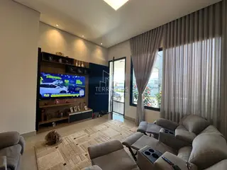 CASA À VENDA OU PERMUTA COM 3 DORMITÓRIOS, COM PISCINA NO CONDOMÍNIO PHYTUS - CABREÚVA/SP