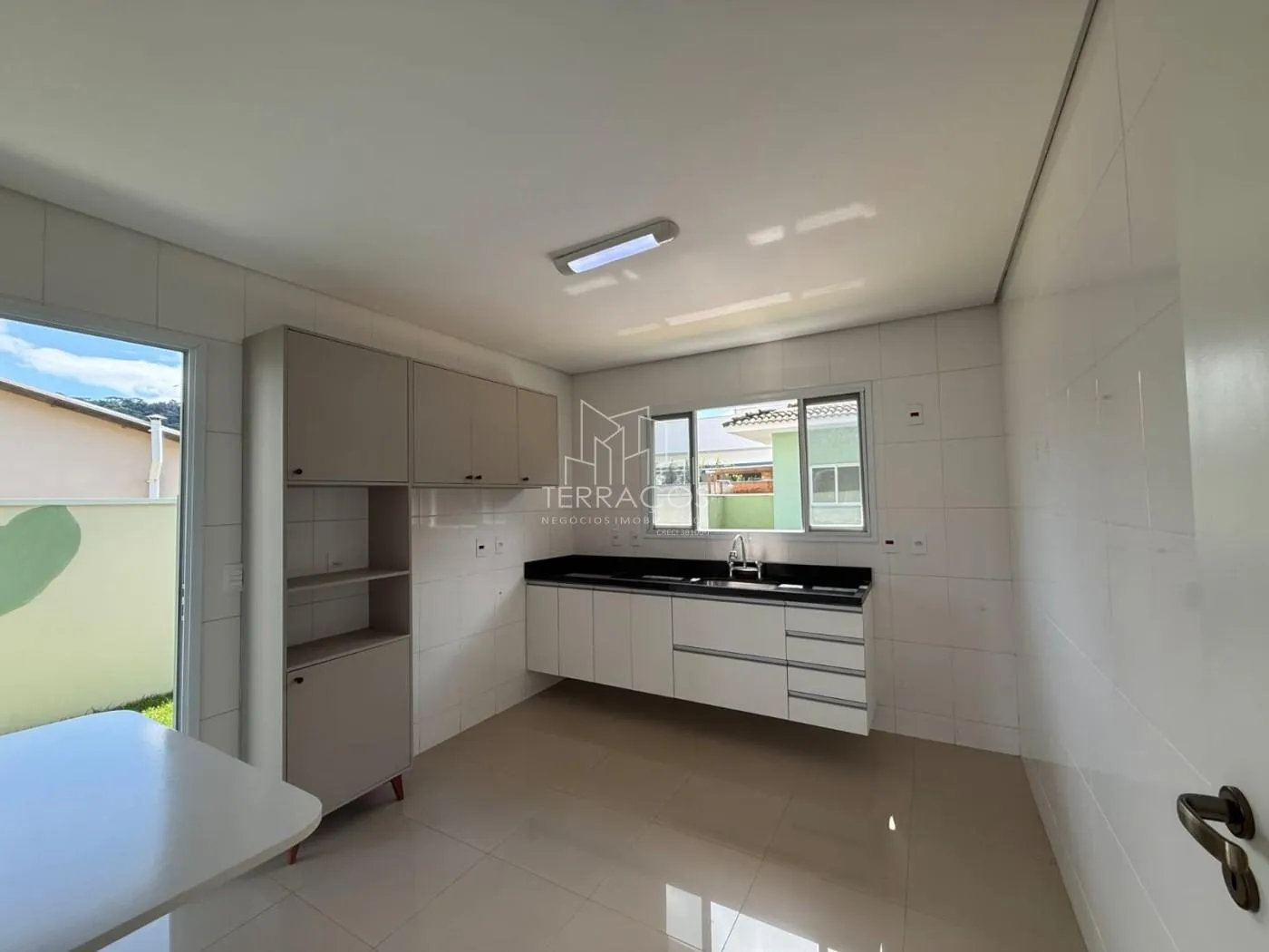 Área externa — casa de 3 quartos 200m² venda em Jardim Primavera, Itupeva SP R$ 1.187.500