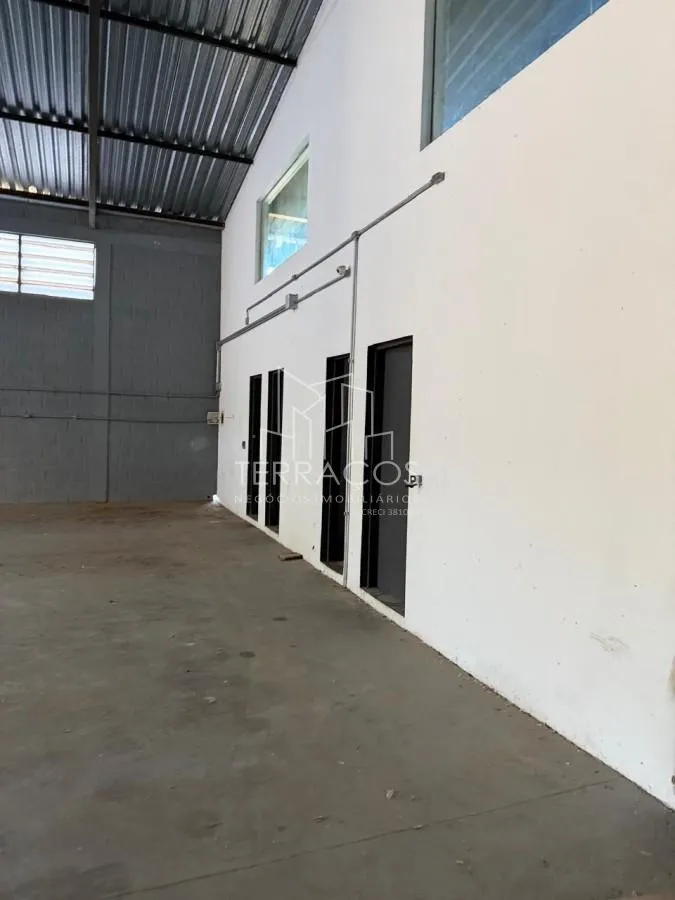 Banheiro — imóvel comercial 420m² locação em Soares, Jarinu SP R$ 10.500
