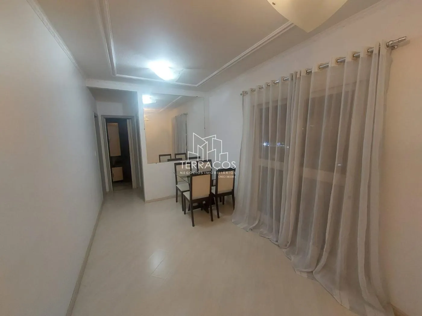 Garagem — apartamento de 2 quartos 55m² locação em Jardim América, Jundiaí SP R$ 1.800